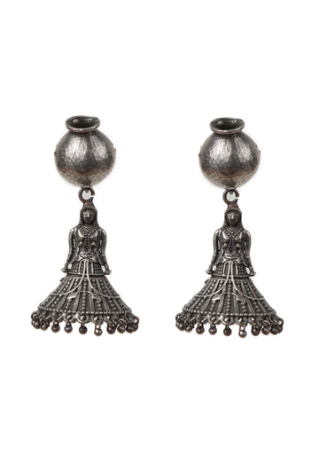 Panihari Woman Matka Drop Earrings